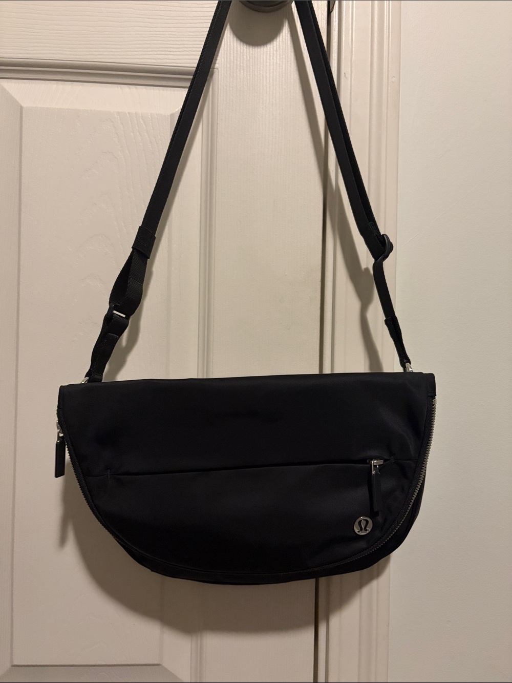 lululemon athletica Black Messenger Crossbody Bag